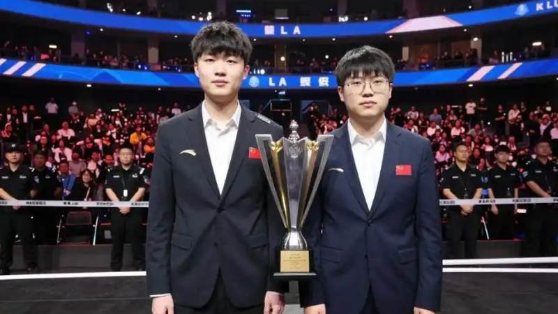曼城补时逆转利物浦登顶