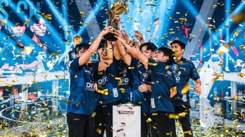 和平精英NV战队决赛圈逆袭夺冠